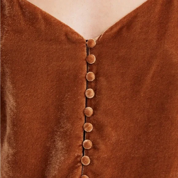 Madewell sz 4 velvet button down Cami. - Picture 4 of 7